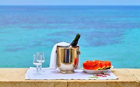 Be Mediterraneo, In Centro Sul Mare - In The Center Beach Front - 80 Mq