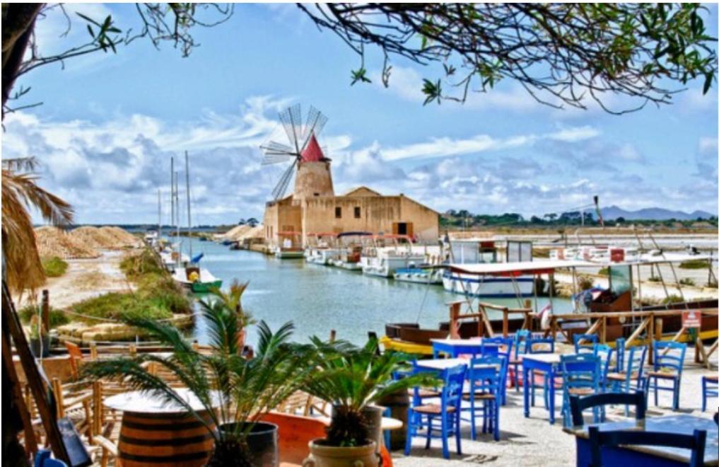 Be Mediterraneo, In Centro Sul Mare - In The Center Beach Front - 80 Mq Trapani Exterior photo